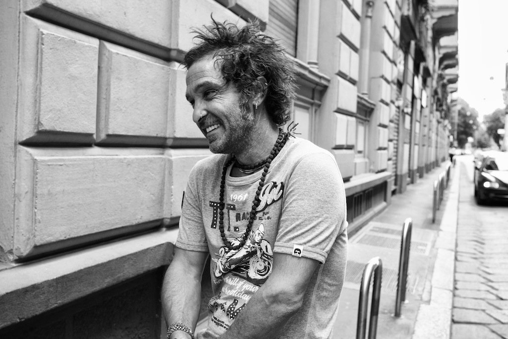 291166_268829116475962_1218923_o